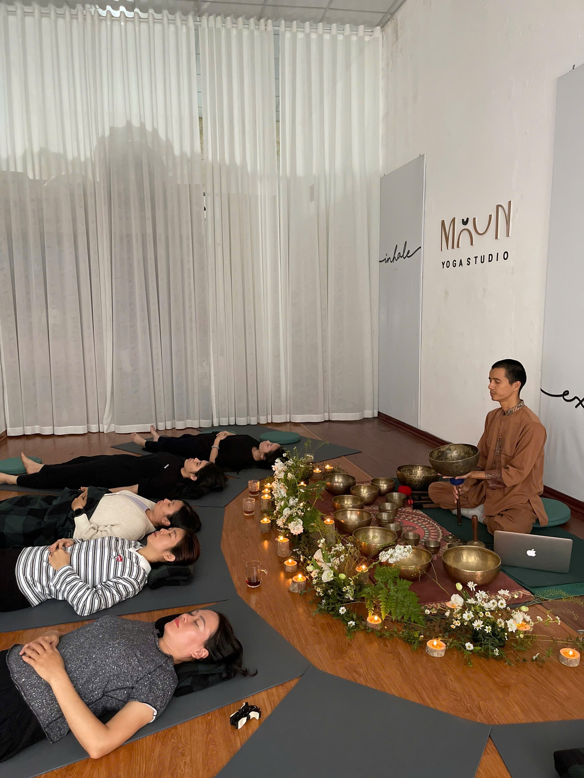 Buổi trị liệu Maun Yoga